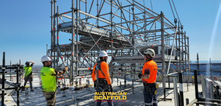 Scaffolding deck